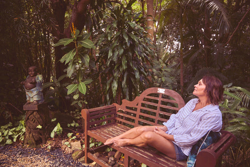 The Sandstone House in the Rainforest: A Creative Sanctuary Where Nature Shapes Art